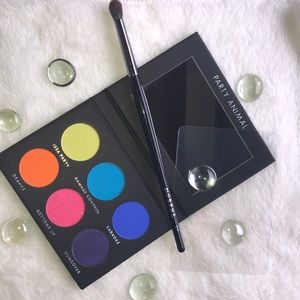 Brand New Laura Lee Los Angels Eyeshadow Palette